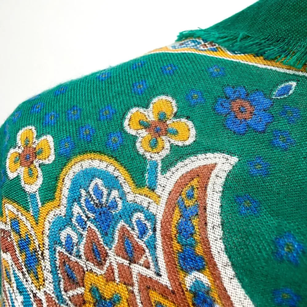 Vintage 80s Green Wool Paisley Floral Fringe Scarf